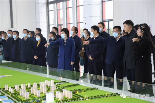 岳陽市2021年產(chǎn)業(yè)項目建設(shè)流動現(xiàn)場會  走進胥家橋綜合物流園