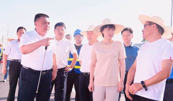 機場快速路主線通車在即，李愛武專題調(diào)研城市重點交通項目建設(shè)